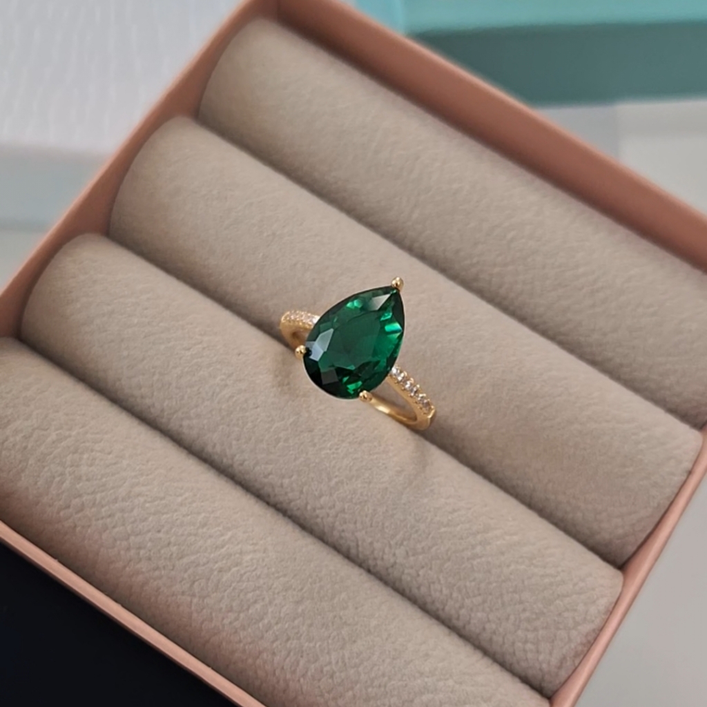 Emerald Pear Shape Diamond Cut Ring